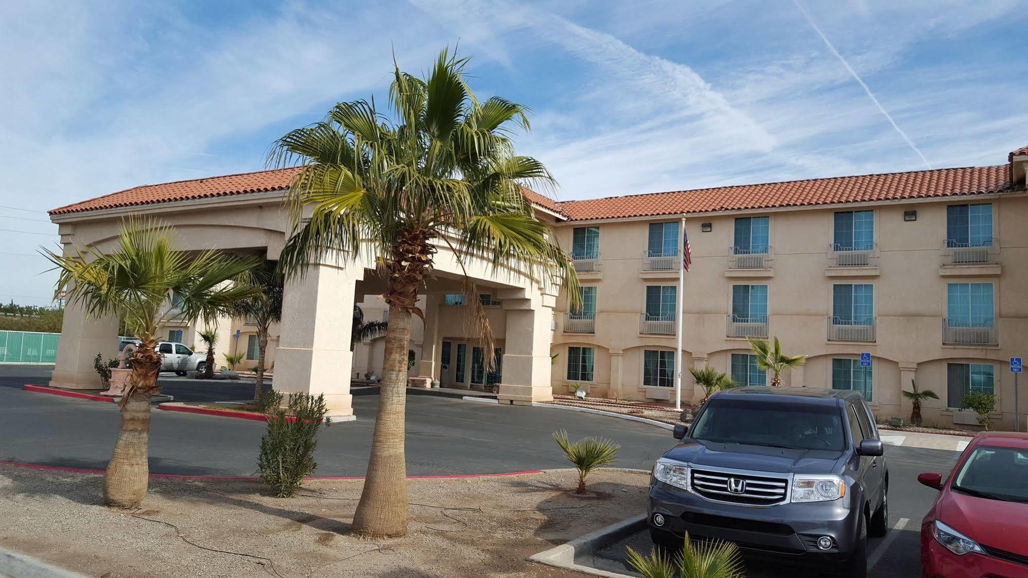 Comfort Inn & Suites El Centro I-8 Екстериор снимка
